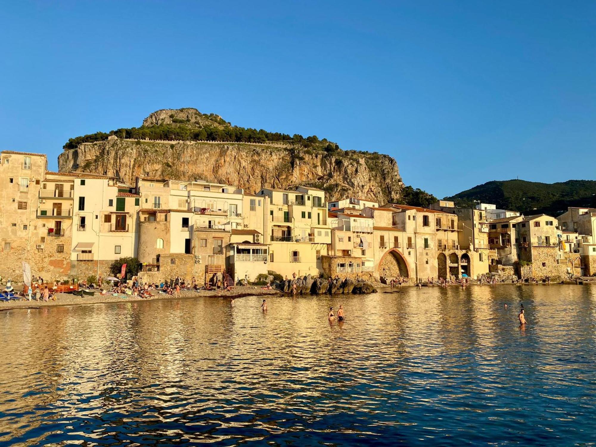 Casa Agora-A Due Passi Dal Mare Apartman Cefalù Kültér fotó